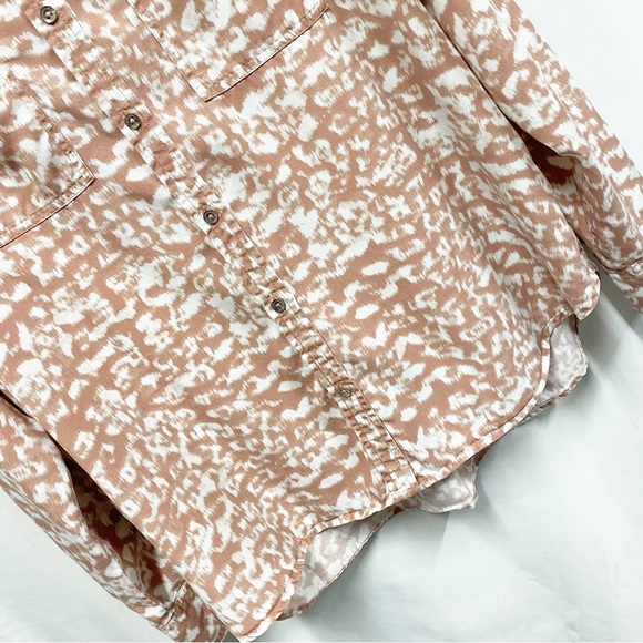 Calvin Klein Jeans Peach Beige & White Animal Print Button Down Shirt - Picture 4 of 9